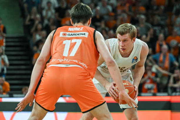 值再度证明 值再度证明